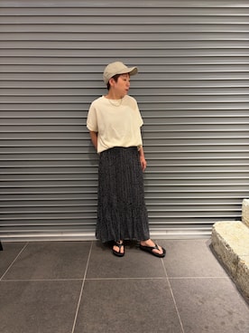「URBAN RESEARCH DOORS（アーバンリサーチドアーズ）のフラワードットプリーツスカート（スカート、ブラック系）」を使った、sayakaさん（レディース・152cm）の夏コーディネート