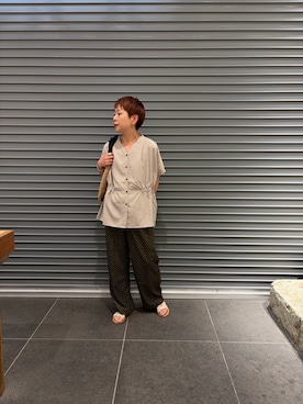 「URBAN RESEARCH DOORS（アーバンリサーチドアーズ）のプリントストレートイージーパンツ（その他パンツ、ブラック系）」を使った、sayakaさん（レディース・152cm）の夏コーディネート
