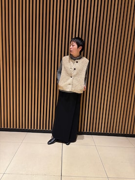 「URBAN RESEARCH DOORS（アーバンリサーチドアーズ）のテディボアベスト 26AW（ダウンベスト、ベージュ系）」を使った、sayakaさん（レディース・152cm）の秋コーディネート