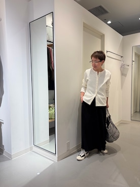 「URBAN RESEARCH DOORS（アーバンリサーチドアーズ）のリブボタンカットカーディガン（カーディガン/ボレロ、ホワイト系）」を使った、sayakaさん（レディース・152cm）の春コーディネート