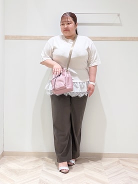 「SHOO・LA・RUE（シューラルー）の【ひんやり/UV/抗菌防臭/S-LL】1枚でサマ見え 裾レースTシャツ（Tシャツ/カットソー、ベージュ系）」を使った、slrymk13さん（レディース・153cm）の夏コーディネート