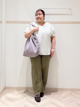 「SHOO・LA・RUE（シューラルー）の【洗濯機可/体型カバー】とろみタックスキッパーブラウス（シャツ/ブラウス、イエロー系）」を使った、slrymk13さん（レディース・153cm）の夏コーディネート