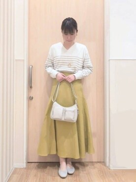 「アイテム（その他シューズ、グレー系）」を使った、UEさん（レディース・162cm）の春コーディネート