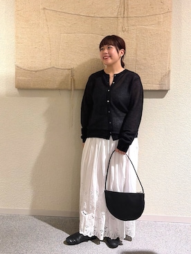 「かぐれ（カグレ）のシアーモヘヤカーディガン（カーディガン/ボレロ、ブラック系）」を使った、こもりさん（レディース・146cm）の秋コーディネート