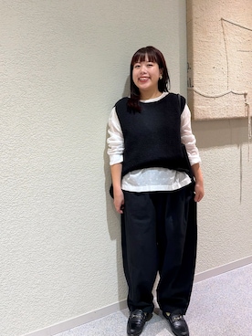 「かぐれ（カグレ）のペルーニットベスト（ベスト、ブラック系）」を使った、こもりさん（レディース・146cm）の秋コーディネート