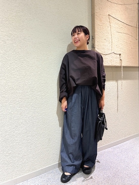 「かぐれ（カグレ）のエアーライトデニムイージーパンツ（デニムパンツ、ブルー系）」を使った、こもりさん（レディース・146cm）の夏コーディネート