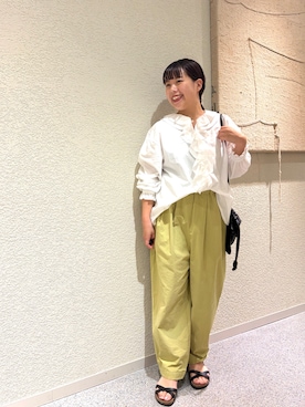 「かぐれ（カグレ）のコットンワッシャーサルエルパンツ（その他パンツ、グリーン系）」を使った、こもりさん（レディース・146cm）の夏コーディネート