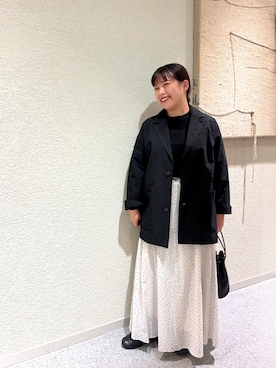 「かぐれ（カグレ）のアイテム（Tシャツ/カットソー）」を使った、こもりさん（レディース・146cm）の秋コーディネート