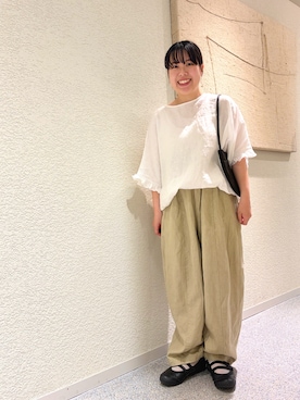 「かぐれ（カグレ）のリネンフリルスリーブプルオーバー（シャツ/ブラウス、ホワイト系）」を使った、こもりさん（レディース・146cm）の春コーディネート