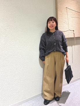「かぐれ（カグレ）のテープヤーンカーディガン（カーディガン/ボレロ、ブラック系）」を使った、こもりさん（レディース・146cm）の秋コーディネート