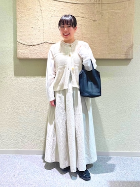 「かぐれ（カグレ）の2WAY綿麻ニットベスト（ベスト、ホワイト系）」を使った、こもりさん（レディース・146cm）の春コーディネート