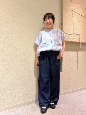 「かぐれ（カグレ）のコットンリネンデニムペインターパンツ（デニムパンツ、ブルー系）」を使った、こもりさん（レディース・146cm）の春コーディネート