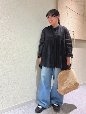 「かぐれ（カグレ）のフェードデニムイージーパンツ（デニムパンツ、ブルー系）」を使った、こもりさん（レディース・146cm）の春コーディネート