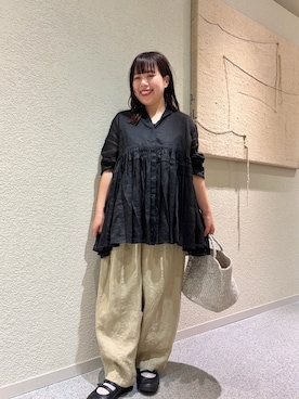 「かぐれ（カグレ）のラミーギャザーブラウス（シャツ/ブラウス、ブラック系）」を使った、こもりさん（レディース・146cm）の夏コーディネート