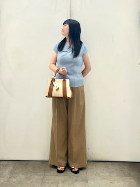 「SENSE OF PLACE by URBAN RESEARCH(センスオブプレイスバイアーバンリサーチ)の『洗濯可』ドレープネックセーター(半袖)(ニット/セーター、ブルー系)」を使った、ririkaさん(レディース・160cm)の夏コーディネート