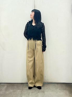 「SENSE OF PLACE by URBAN RESEARCH(センスオブプレイスバイアーバンリサーチ)のサイドギャザーレースカーディガン(カーディガン/ボレロ、ブラック系)」を使った、ririkaさん(レディース・160cm)の秋コーディネート