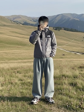 「ノースフェイス」｜「アイテム（スウェットパンツ）」を使った、しゅーまいさん（メンズ・165cm）の冬コーディネート