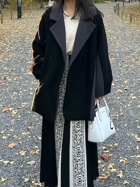 「HARE（ハレ）のウールバイカラーBIGPコート(HARE)（ピーコート、ブラック系）」を使った、kumi.さん（レディース・165cm）の春コーディネート