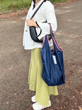 「SENSE OF PLACE by URBAN RESEARCH（センスオブプレイスバイアーバンリサーチ）のアイテム（ベスト、ホワイト系）」を使った、kumi.さん（レディース・165cm）の春コーディネート