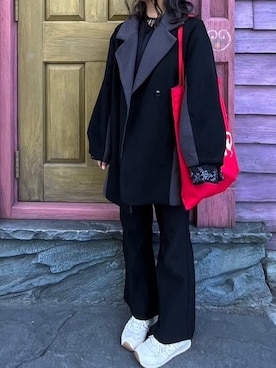 「HARE（ハレ）のウールバイカラーBIGPコート(HARE)（ピーコート、ブラック系）」を使った、kumi.さん（レディース・165cm）の春コーディネート