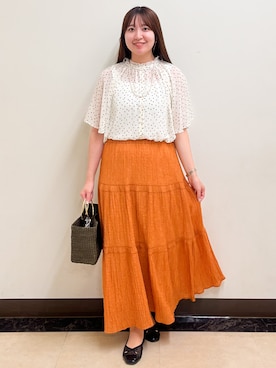「Reflect（リフレクト）の【セットアップ／手洗い可】ドット柄シアーブラウス（シャツ/ブラウス、ベージュ系）」を使った、mikikoさん（レディース・160cm）の夏コーディネート