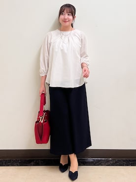 「アイテム（パンプス、ブルー系）」を使った、mikikoさん（レディース・160cm）の秋コーディネート