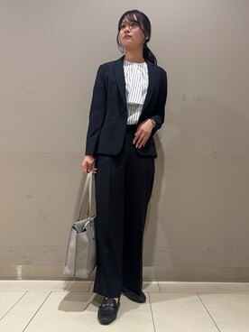 「INDIVI（インディヴィ）の【定番スーツ／UVケア／洗える】ウール調テーラードジャケット（スーツジャケット、ブルー系）」を使った、やまさん（レディース・171cm）の春コーディネート