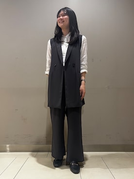 「INDIVI（インディヴィ）の【さらに軽く軽快！／着る日傘】颯爽ジレジャケット（ベスト、グレー系）」を使った、やまさん（レディース・171cm）の春コーディネート