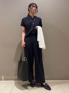 「INDIVI（インディヴィ）の【洗える／SETUP可能】スキッパーブラウス（シャツ/ブラウス、ブルー系）」を使った、やまさん（レディース・171cm）の春コーディネート