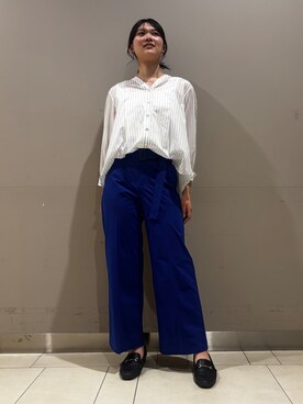 「INDIVI（インディヴィ）の【洗える／軽やか】無地＆ストライプ柄 切替タックブラウス（シャツ/ブラウス、ホワイト系）」を使った、やまさん（レディース・171cm）の春コーディネート
