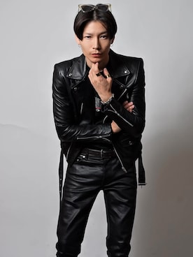 「アイテム（ライダースジャケット）」を使った、Tsuguya/KwonSayaさん（メンズ・175cm）の秋コーディネート
