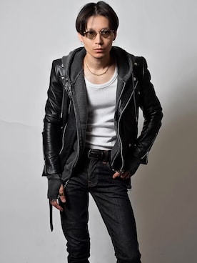 「アイテム（ライダースジャケット）」を使った、Tsuguya/KwonSayaさん（メンズ・175cm）の秋コーディネート