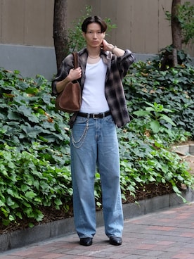 「アイテム（ビジネスバッグ）」を使った、Tsuguya/KwonSayaさん（メンズ・175cm）の秋コーディネート