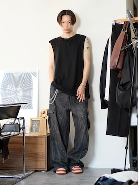 「Bleme（ブレム）のヴィンテージライク ダブルペイント デニムカーゴパンツ（デニムパンツ）」を使った、Tsuguya/KwonSayaさん（メンズ・175cm）の夏コーディネート