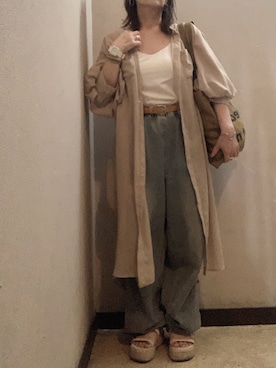 「しまむら（シマムラ）のアイテム（シャツワンピース、ベージュ系）」を使った、miya さん（レディース・156cm）の春コーディネート