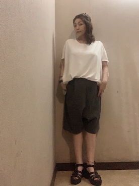 「antiqua（アンティカ）の立体柄 サルエルハーフパンツ（その他パンツ、グレー系）」を使った、miya さん（レディース・156cm）の夏コーディネート