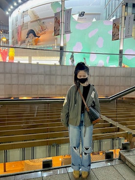「NIKE（ナイキ）のアイテム（シューズ、ブラウン系）」を使った、Jessicaさん（レディース・153cm）の冬コーディネート