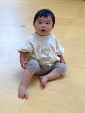 「apres les cours（アプレレクール）の3柄食べ物モチーフTシャツ（Tシャツ/カットソー、イエロー系）」を使った、Kanataさん（キッズ・80cm）の夏コーディネート