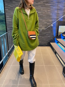 「mignon（ミニョン）のアイテム（スウェットパンツ）」を使った、mioさん（レディース・165cm）の冬コーディネート