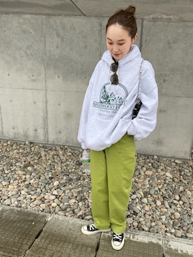 「mignon（ミニョン）のアイテム（スウェット）」を使った、mioさん（レディース・165cm）の冬コーディネート