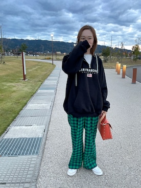 「mignon（ミニョン）のアイテム（スウェット）」を使った、mioさん（レディース・165cm）の秋コーディネート