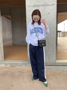 「mignon（ミニョン）のアイテム（スウェット）」を使った、mioさん（レディース・165cm）の冬コーディネート