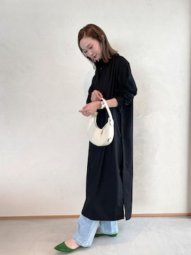 「mignon（ミニョン）のアイテム（デニムパンツ）」を使った、mioさん（レディース・165cm）の秋コーディネート