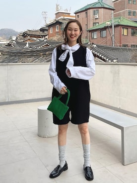 「mignon（ミニョン）のアイテム（オールインワン・サロペット）」を使った、mioさん（レディース・165cm）の冬コーディネート