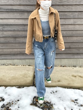 「mignon（ミニョン）のアイテム（デニムパンツ）」を使った、mioさん（レディース・165cm）の冬コーディネート