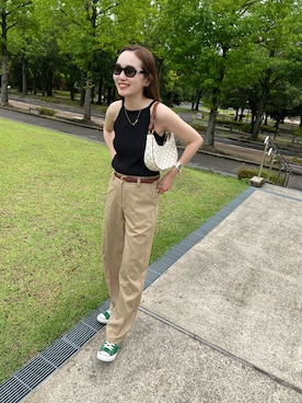 「mignon（ミニョン）のアイテム（スラックス）」を使った、mioさん（レディース・165cm）の夏コーディネート