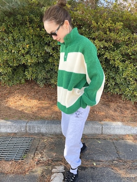 「mignon（ミニョン）のアイテム（スウェットパンツ）」を使った、mioさん（レディース・165cm）の冬コーディネート