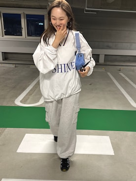 「mignon（ミニョン）のアイテム（スウェットパンツ）」を使った、mioさん（レディース・165cm）の春コーディネート