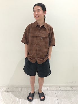 「FREAK'S STORE（フリークスストア）の限定展開 コットンナイロン ポケッタブル イージーショーツ/短パン ハーフパンツ ショートパンツ（その他パンツ、ブラック系）」を使った、FREAK'S STORE HEAD OFFICE MENさん（メンズ・170cm）の夏コーディネート