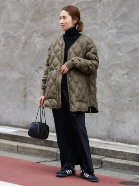 「アイテム（その他アウター、グリーン系）」を使った、haruさん（レディース・161cm）の秋コーディネート